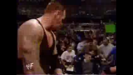 WWF Скалата Срещу Гробаря - No Way Out 2002
