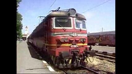 Влак Бв 3661 заминава от гара Бургас