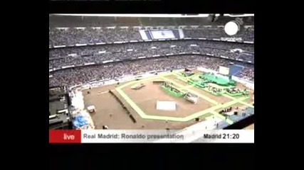 85 000 фенове посрещнаха Кристиано Роналдо на стадион Сантяго Бернабеу! 