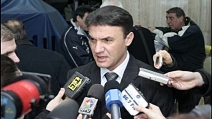 Боби Михайлов: В нападение сме О’к, куцаме отзад