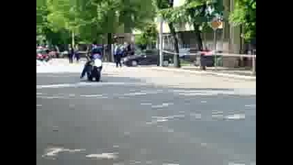 Video002.3gp