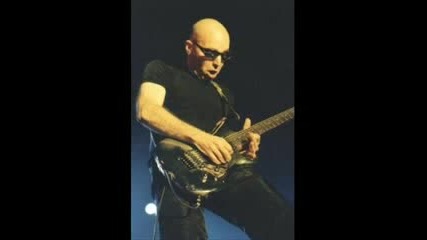 Kirk Hammett Vs. Joe Satriani