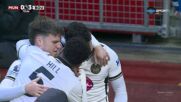 Еванилсон направи преднината на Борнемът класическа срещу Манчестър Юнайтед