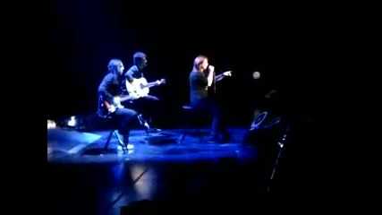 Kelly Clarkson Behind These Hazel Eyes Live Short Acoustic Version Patriot Center, Fairfax, Virginia 