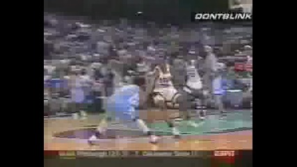 Жена Прави Ankle Breaker