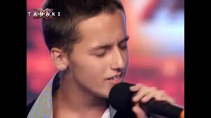 Богомил Бонев засенчи всички учасници в X - Factor 16.09.11