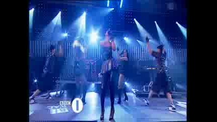 Rihanna - Pon De Replay (live At Radio 1)