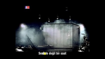Demet Akalin Ft. Fatman Scoop - Umutsuz Vaka