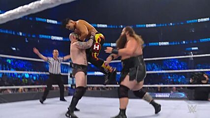 Viking Raiders vs. Los Lotharios: SmackDown, Jan. 21, 2022