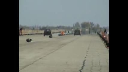 Bmw E30 [m5] [12.3@189] Vs. Bmw E30 [v8] Drag Race 1 4 Mile