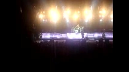 Three Days Grace live 2010 