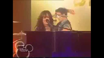 Demi Lovato - La La Land Live quotmy Camp Rockquot Final Disney