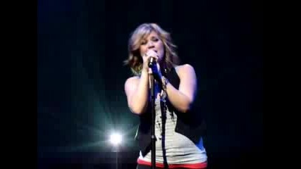 Kelly Clarkson Sober Live Turning Stone Casino, Verona, New York October 2007 