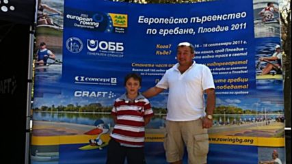 Над 1000 в промо регатата гребен ерга метър, догодина и в училище