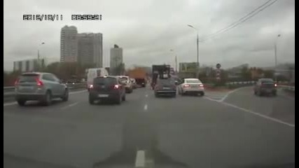 Лада срещу Ауди А7, битка в Русия