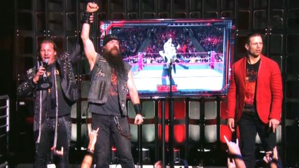 The Miz and Zakk Wylde compete in rousing 2K18 match at the 2017 Loudwire Music Awards