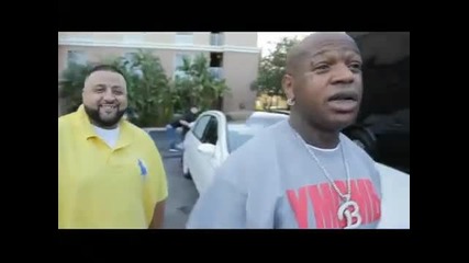 Stuntin- Birdman 2011 Maybach 62s Drop-top Landaulet _ Red Bugatti