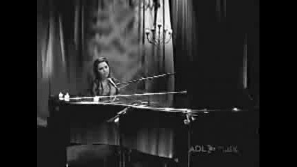 Evanescence - Hello (превод)