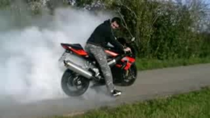 Burnout Suzuki Gsx - R 600