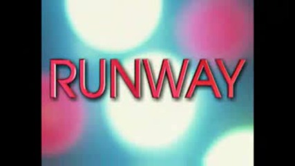 Diva Shorts Runway - Kelly Kelly