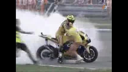 Valentino Rossi Пали Гуми