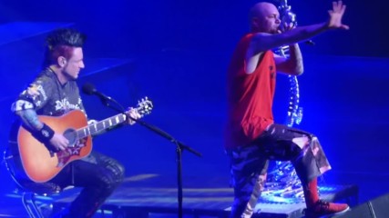 Five Finger Death Punch - Wrong Side of Heaven / Remember Everything // Live at the Premier Center