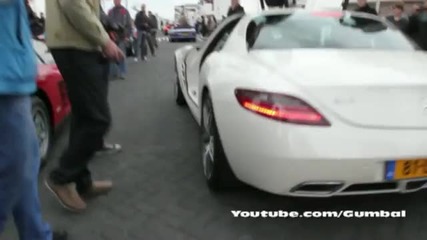Mercedes - Benz Sls Amg very loud revving 