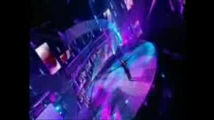 Kelly Clarkson At World Idol