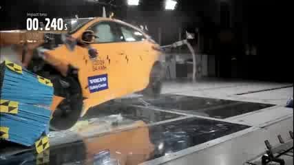 Volvo V40 Най-безопасният Автомобил в класа си 2012