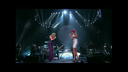 Rihanna & Jennifer Nettles - California King Bed (acm Awards)