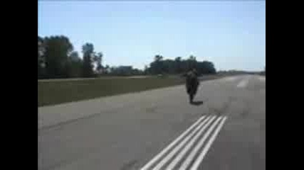 луди мотористи Stunts crash and cool