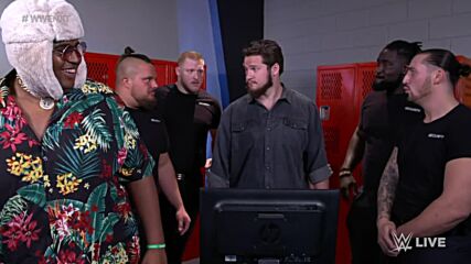 Hank Walker gives Quincy a pat of encouragement: WWE NXT, Oct. 11, 2022