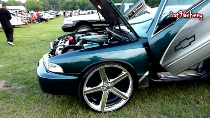 Green Silver 96 Impala Ss on 26 Irocs - Hd Presidential Ryders
