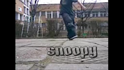 C - walk snoopy 