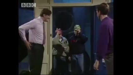 Halloween advice - how to deal with Trick or Treat kids - Stephen Fry & Hugh Laurie Bbc comedy 