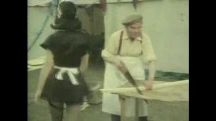 Името На Актиора Pls Pls