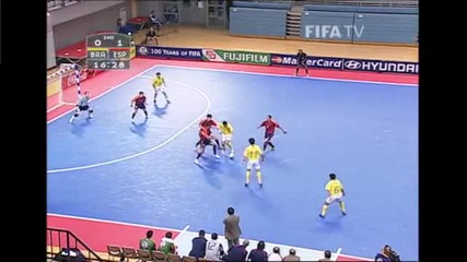 Феноменално! Вижте какво прави Фалкао
