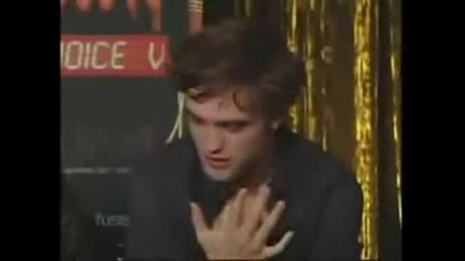 Twilight Robert Pattinson Kristen Stewart and Taylor Lautner Interview On Fuse