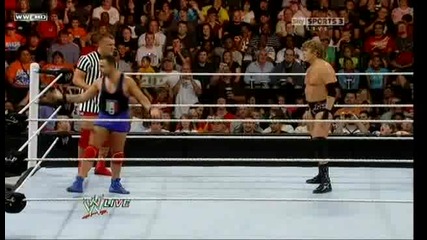 Wwe Raw Santino Marella vs. William Regal w Special Guest Referee Vladimir Kozlov 
