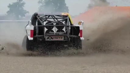 Team Hot Wheels - The Yellow Driver's World Record Jump