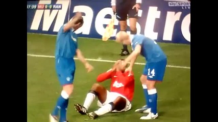 Антонио Валенсия счупи крак! Ужасяваща контузия!