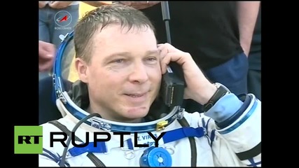 Kazakhstan: ISS crew is all smiles after safe landing