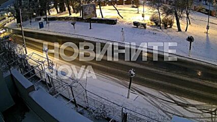 Шофьор събори пътен знак в Горна Оряховица