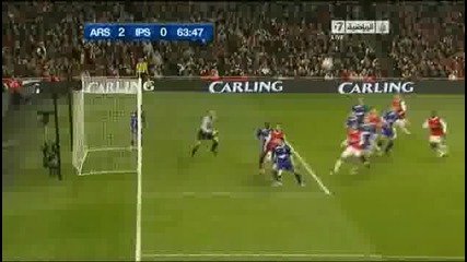 25.01.2011 Арсенал 2 - 0 Ипсуич гол на Косиелни 