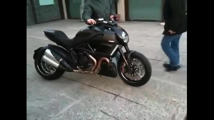 Ducati Diavel Carbon