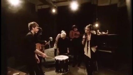 Lykke Li - I'm Good, I'm Gone ( Acoustic Version )