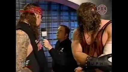 Kane & The Undertaker Backstage Interview 4/19/01