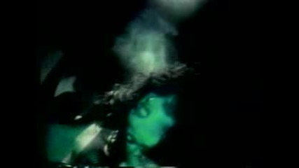 Motley crue - live wire music video + Превод