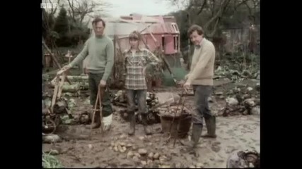 Margos muddy moment - The Good Life - Bbc 