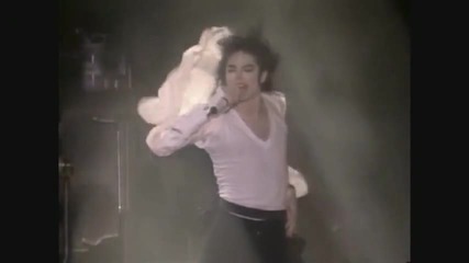 Michael Jackson - Black Or White ( Dangerous Tour, Bucharest 1992 Hd)